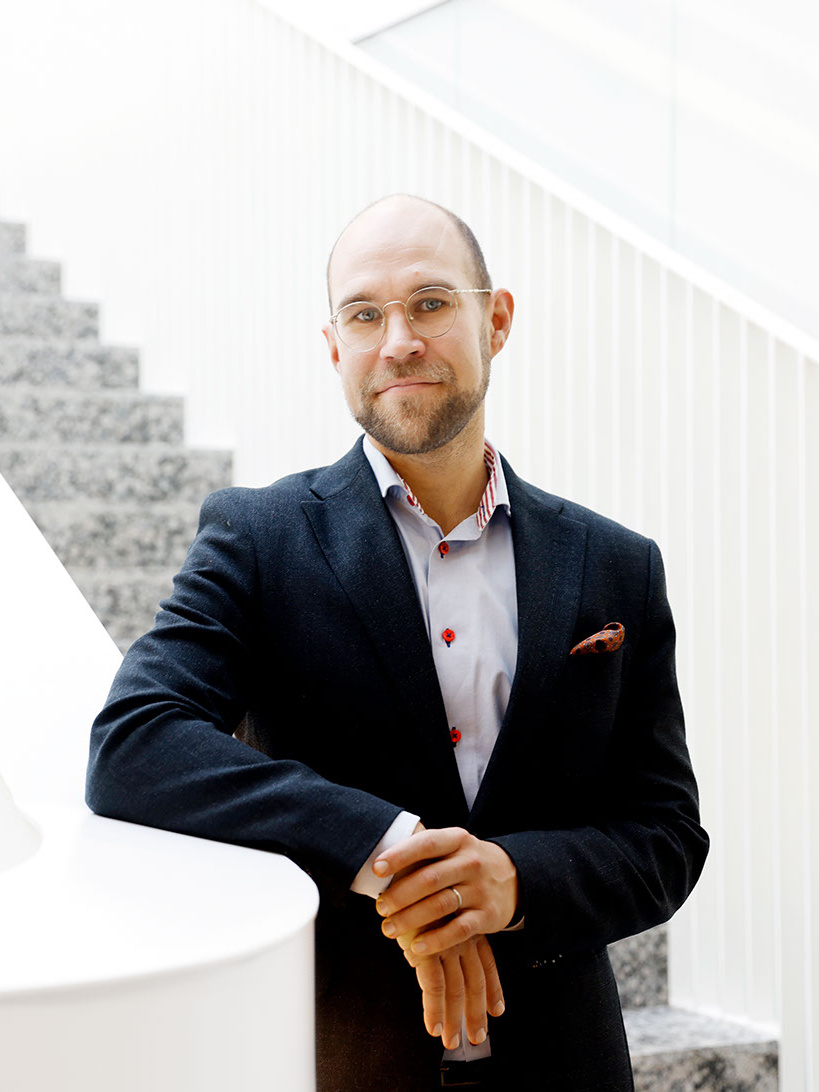 Keskuskauppakamarin vastuullisuusasiantuntija Jussi Hakanen. Kuva: Liisa Takala.